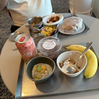 Capital One Lounge - Airport Lounges Near Me - Dulles, Virginia