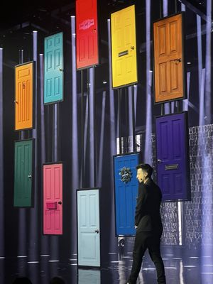 The LINQ Theater by null