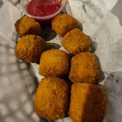 Storming Crab - Boudin Balls