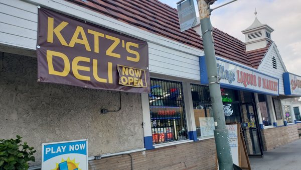 Katz’s Deli by null