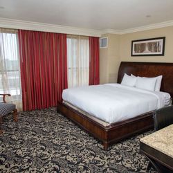 President Abraham Lincoln Springfield - a DoubleTree by Hilton - Guest room