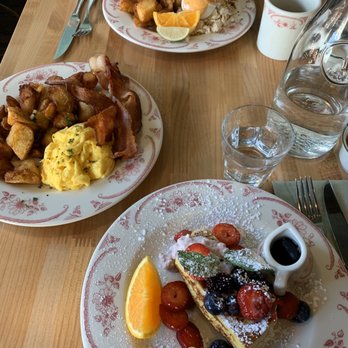 Plain Jane - Crab Benedict, two eggs any way, French toast - Breakfast & Brunch Near Me - San Francisco, California Plain Jane - Crab Benedict, two eggs any way, French toast - Breakfast & Brunch Near Me - San Francisco, California