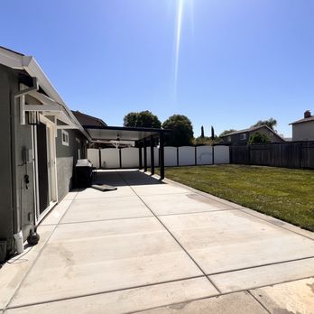 Vizcay Landscaping - After Picture New concrete across house - Landscaping Near Me Vizcay Landscaping - After Picture New concrete across house - Landscaping Near Me