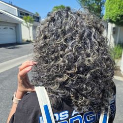 My curly Grey hair by Julieta. Love it!