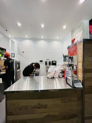 Dave's Hot Chicken by null