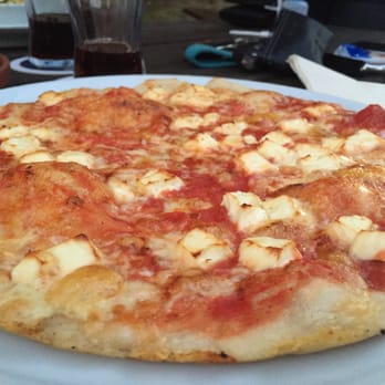 Conkurens - Garlic pizza - Pubs Near Me - Gütersloh, NW Conkurens - Garlic pizza - Pubs Near Me - Gütersloh, NW