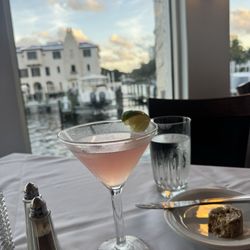 T Michaels - Perfect cosmopolitan