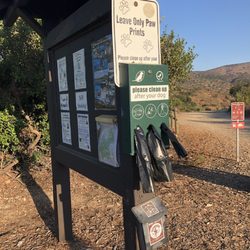Visitor Center Loop Jackson Dr - Keep the trails clean