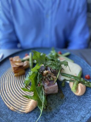 am kai | restaurant. seafood. drinks. elbblick by null