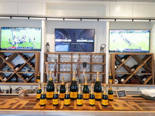 Tobin's Market by null