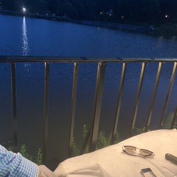 Gatsby's Landing - Outside Sitting - New American Near Me - Roslyn, New York Gatsby's Landing - Outside Sitting - New American Near Me - Roslyn, New York