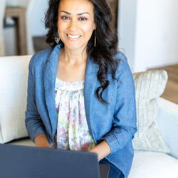 Elite Empowerment Coaching - Kristina Guardado
Money Coach for Women
Helping women pay off debt + find peace with their money.
Creator of The CAP Method™