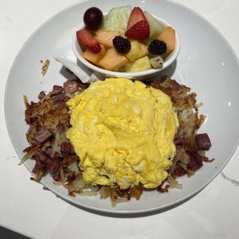 Honey Berry - Homemade Corned Beef Hash - Pancakes Near Me - Hoffman Estates, Illinois