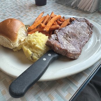 Moonlight Diner - steak - Diners Near Me - Denver, Colorado