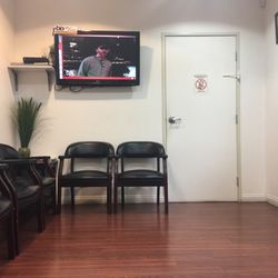 E Z Diagnosis Center - Inside the waiting room.