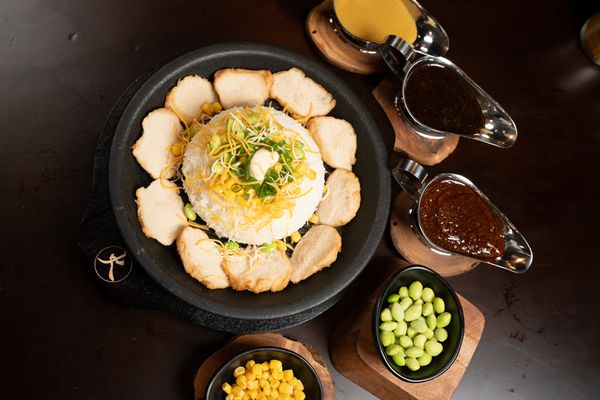Sizzling House&Noodle by null