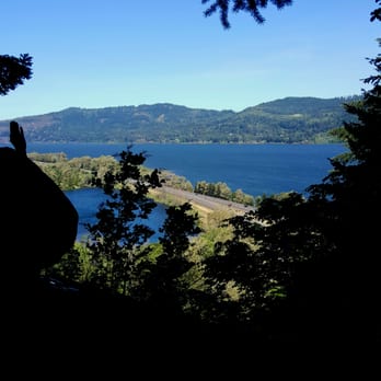 Multnomah Falls - Hiking Near Me - Bridal Veil, Oregon Multnomah Falls - Hiking Near Me - Bridal Veil, Oregon