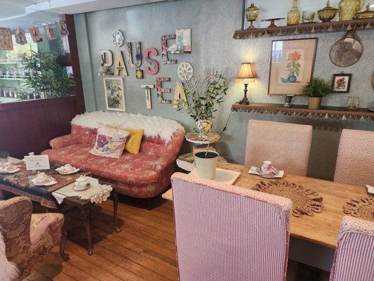 Dartealing Lounge by null