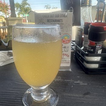 Sunset Grill - Tropical mimosa - American Near Me - Fredericksburg, Texas