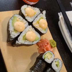 Sushi Fang - Kamikaze roll  Avocado roll Spring breeze