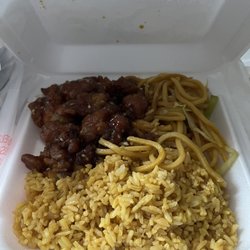 Sesame chicken with Lo Mein and fried rice