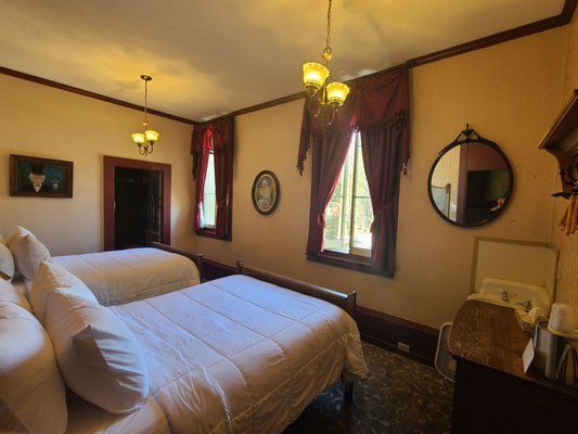 Murphys Historic Hotel by null
