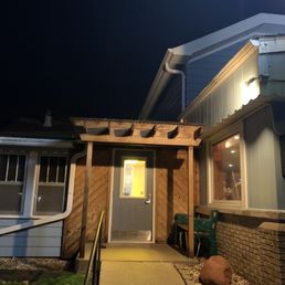 Takeout entrance