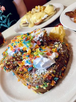 Stacks & Yolks by null