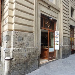 La Trofea - Front Entrance
