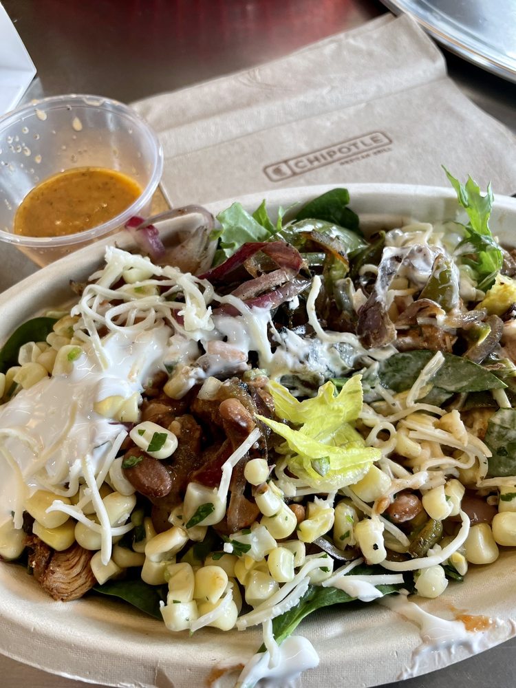 CHIPOTLE MEXICAN GRILL Fast Food 319 US Hwy 130, East Windsor, NJ