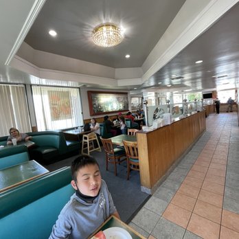 China Star Buffet - Dining area - Chinese Near Me - Bakersfield, California China Star Buffet - Dining area - Chinese Near Me - Bakersfield, California