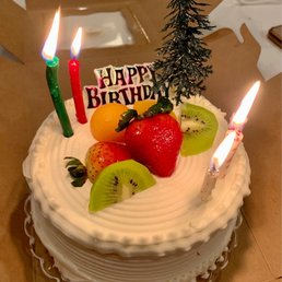 Tiny birthday cake - cute and tasty!