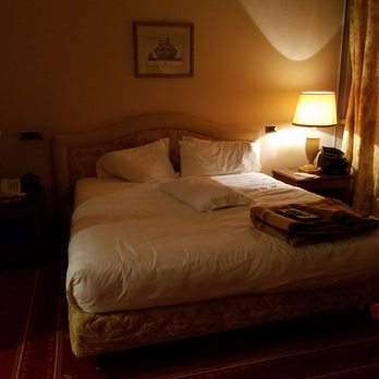 Hotel Internazionale - King size bed - Hotels Near Me - Bologna, BO