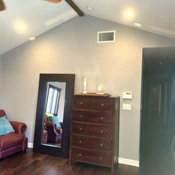 EverCraft Home Improvement  - Primary bedroom 3 - Painters Near Me - Los Angeles, California