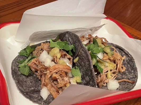 ØL by Oslo Brewing Co. by null