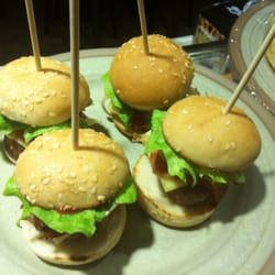 Casa Mila - Mini hamburguesas