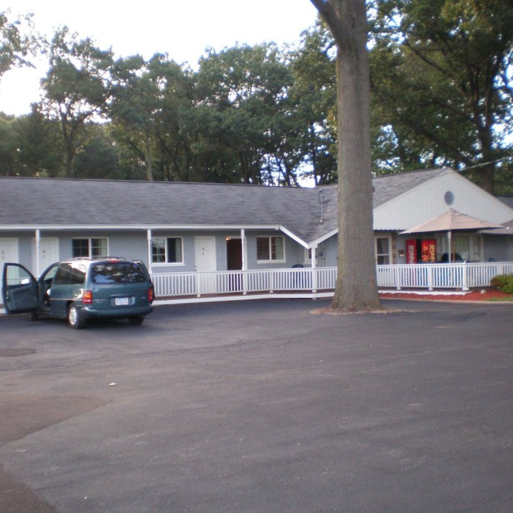 Montgomery Inn & Suites - A front shot - Hotels Near Me - Montague, Michigan Montgomery Inn & Suites - A front shot - Hotels Near Me - Montague, Michigan