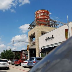 Amy's Hallmark - It has the Hallmark of a good store