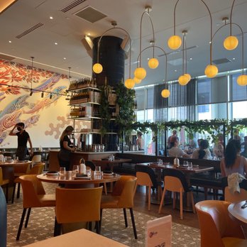 Minami Toronto - Nice décor - Japanese Near Me - Toronto, Ontario