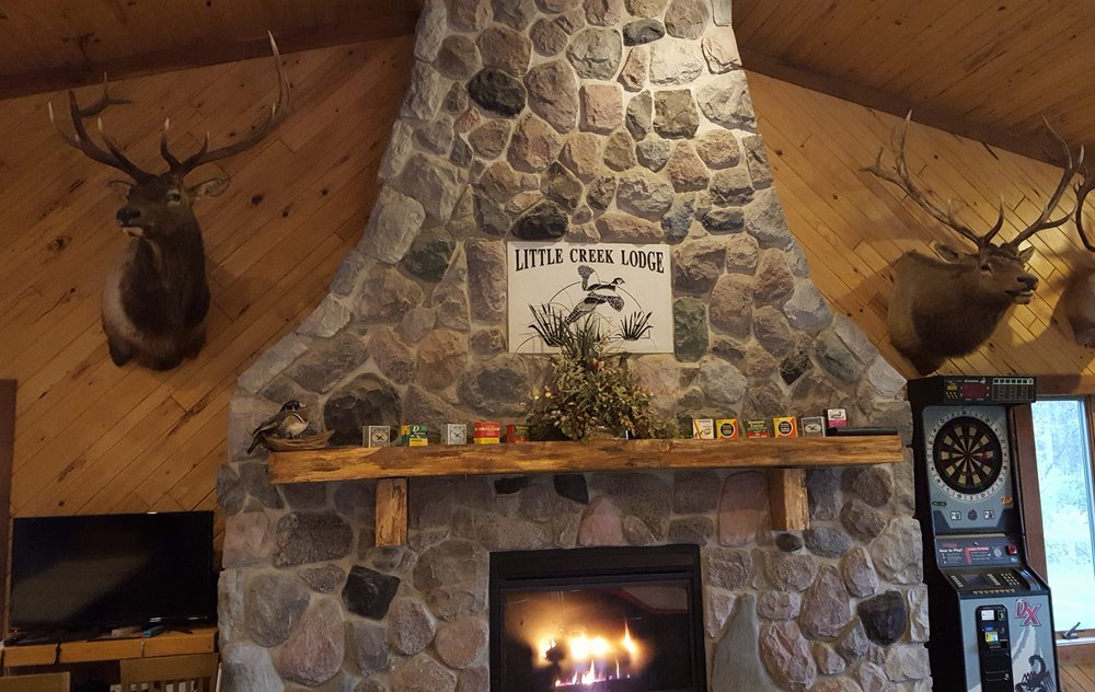 LITTLE CREEK LODGE 10 Photos 4219 Sampson Rd, Little Suamico