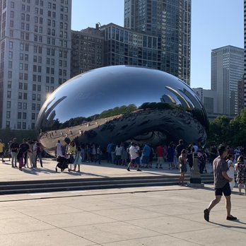 Cloud Gate - Public Art Near Me - Chicago, Illinois