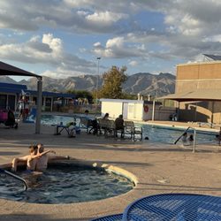 Tucson Racquet & Fitness Club - Spa and pool community area