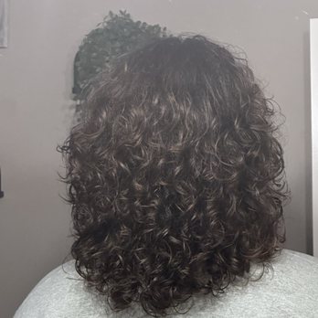 Ky's Hair Designs - Hair Salons Near Me - Eureka, California Ky's Hair Designs - Hair Salons Near Me - Eureka, California