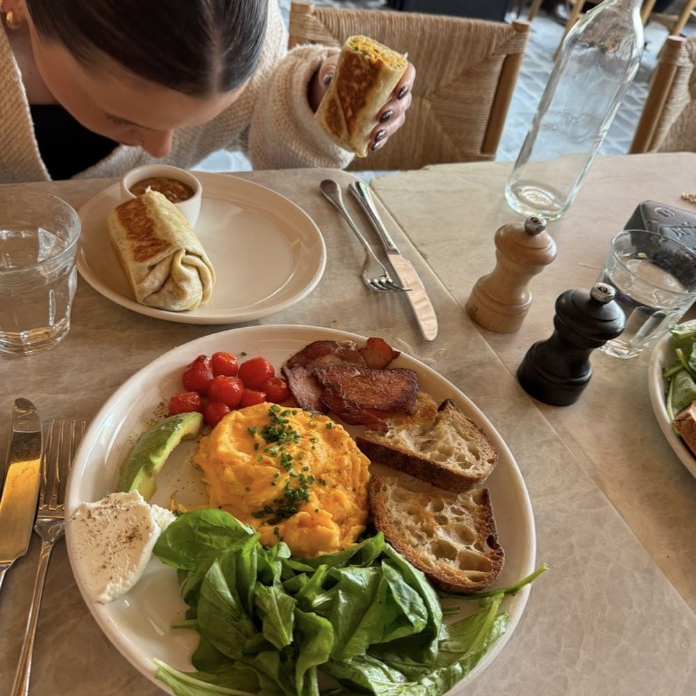 Great White - Cafes Near Me - Los Angeles, California Great White - Cafes Near Me - Los Angeles, California