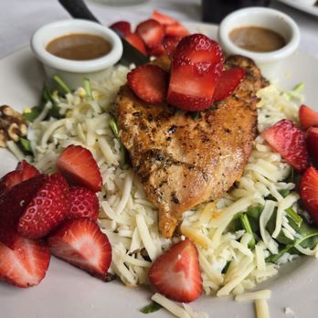 LaLou - very delicious and filling chicken strawberry salad - Breakfast & Brunch Near Me - Mandeville, Louisiana