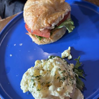 Blue Moon Cafe - American Near Me - Fayetteville, North Carolina