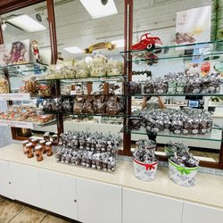 Kilwins Ice Cream - Chocolate - Fudge - Yummmies !!!