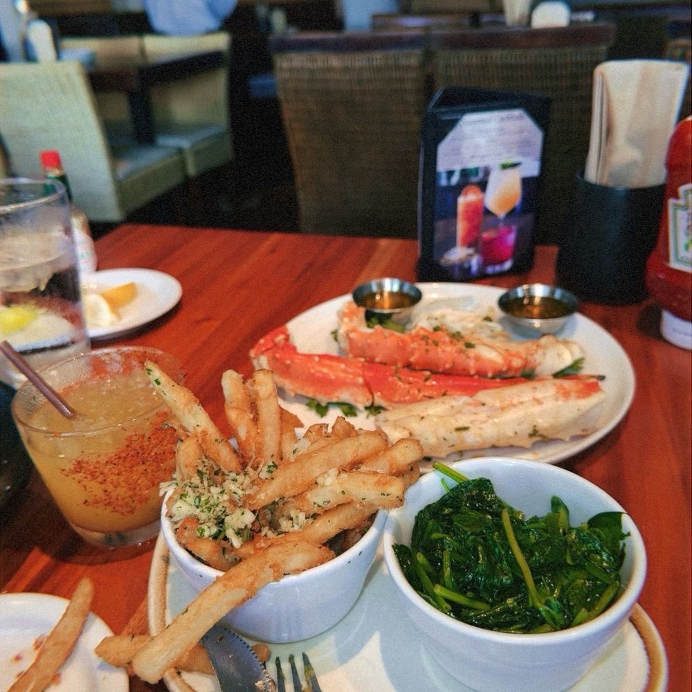 FishBar - Crab legs - Seafood Near Me - Manhattan Beach, California