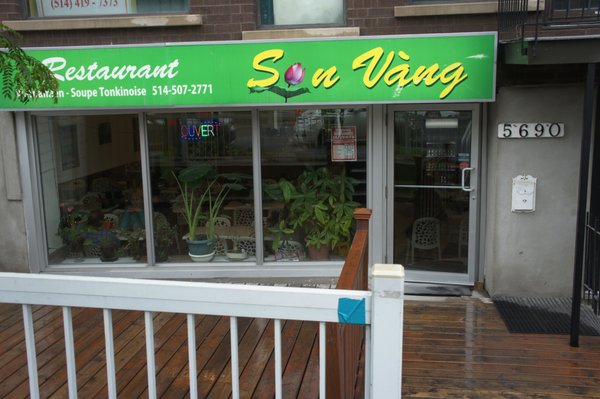 Sen Vàng Restaurant by null