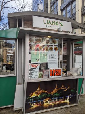 Liang's Thai Food by null